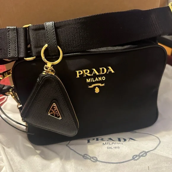 Prada crossbody - Picture 1 of 14